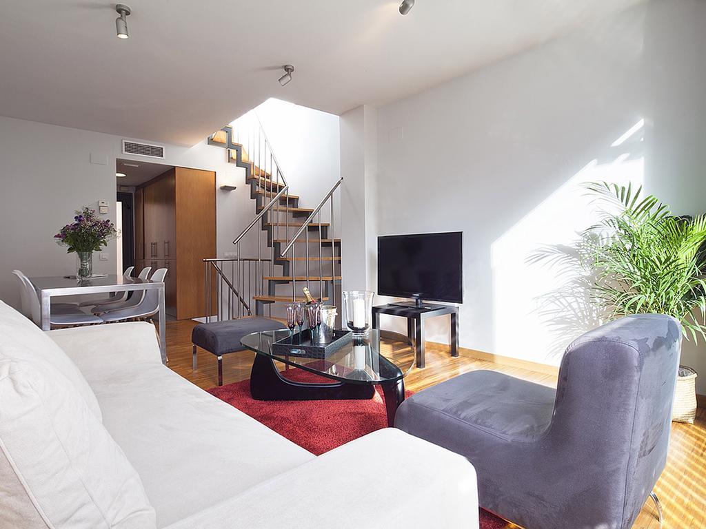 Apartment Barcelona Rentals - Penthouse With Terrace Exterior photo